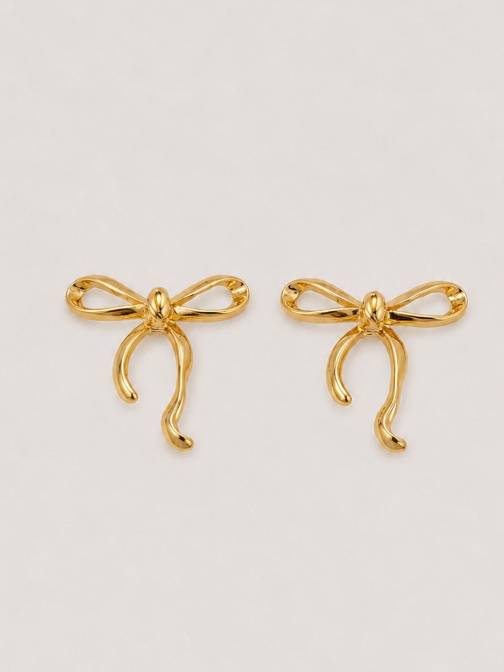 New! Gold Bow Post Earrings NWOT